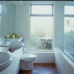 トイレ水漏れトラブルの早めの修理と予防対策