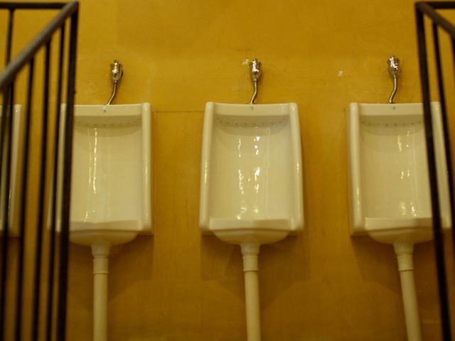 トイレの水回り設備に関する重要性と注意事項